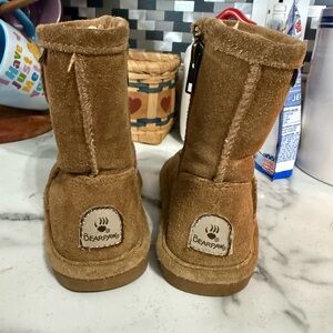 BearPaw Chestnut Suede Shearling Short Boots toddler size 8